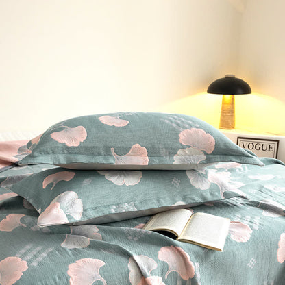 Dreilagige Baumwollsteppdecke mit Ginkgoblatt-Jacquardmuster
