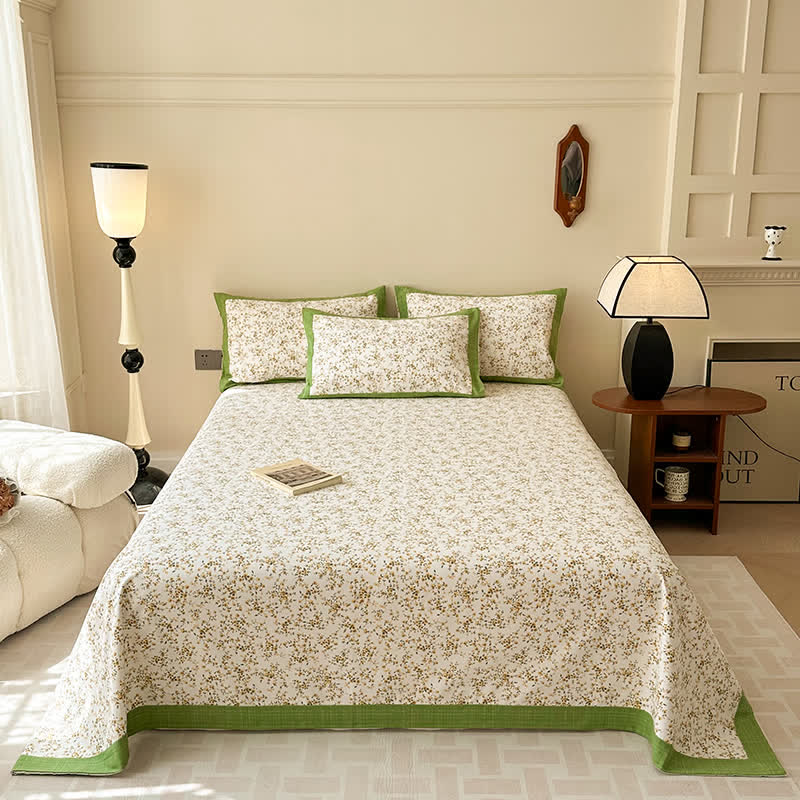 Elegante, atmungsaktive Bettdecke aus reiner Baumwolle mit Blumenmuster
