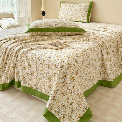 Elegante, atmungsaktive Bettdecke aus reiner Baumwolle mit Blumenmuster