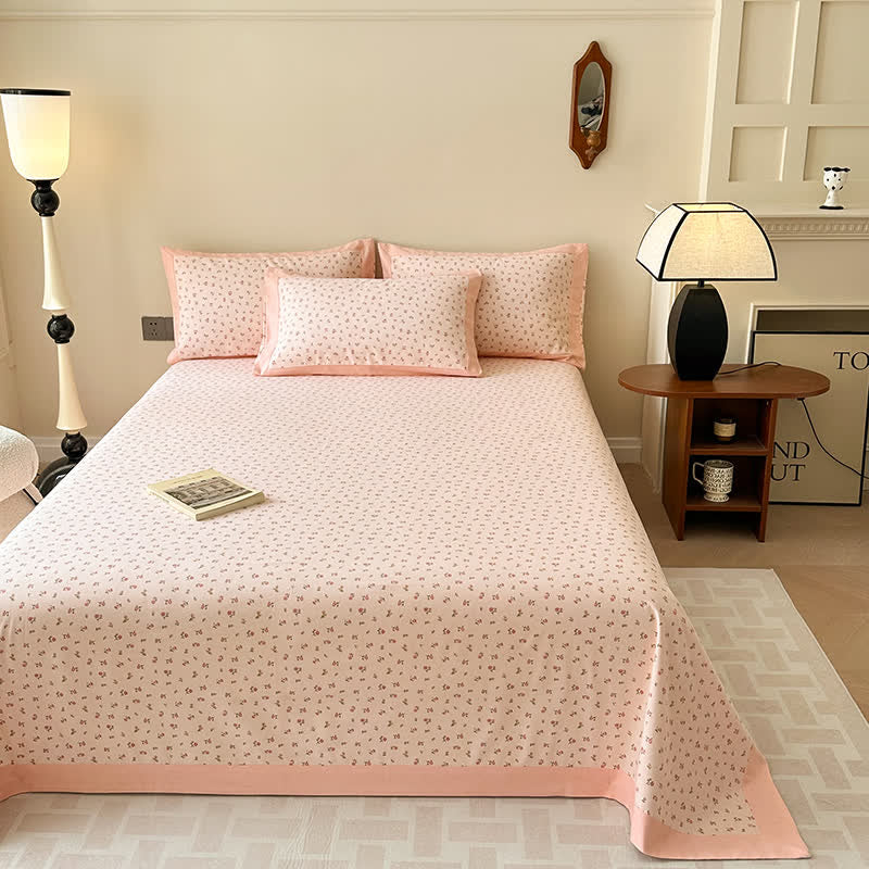 Weiche Tagesdecke aus reiner Baumwolle mit eleganter Rose