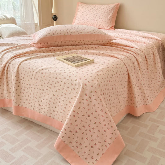 Weiche Tagesdecke aus reiner Baumwolle mit eleganter Rose