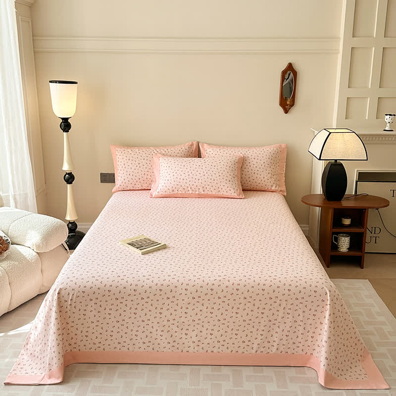 Weiche Tagesdecke aus reiner Baumwolle mit eleganter Rose