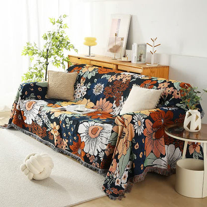 Funktionelle Quastendecke mit leuchtenden Blumen