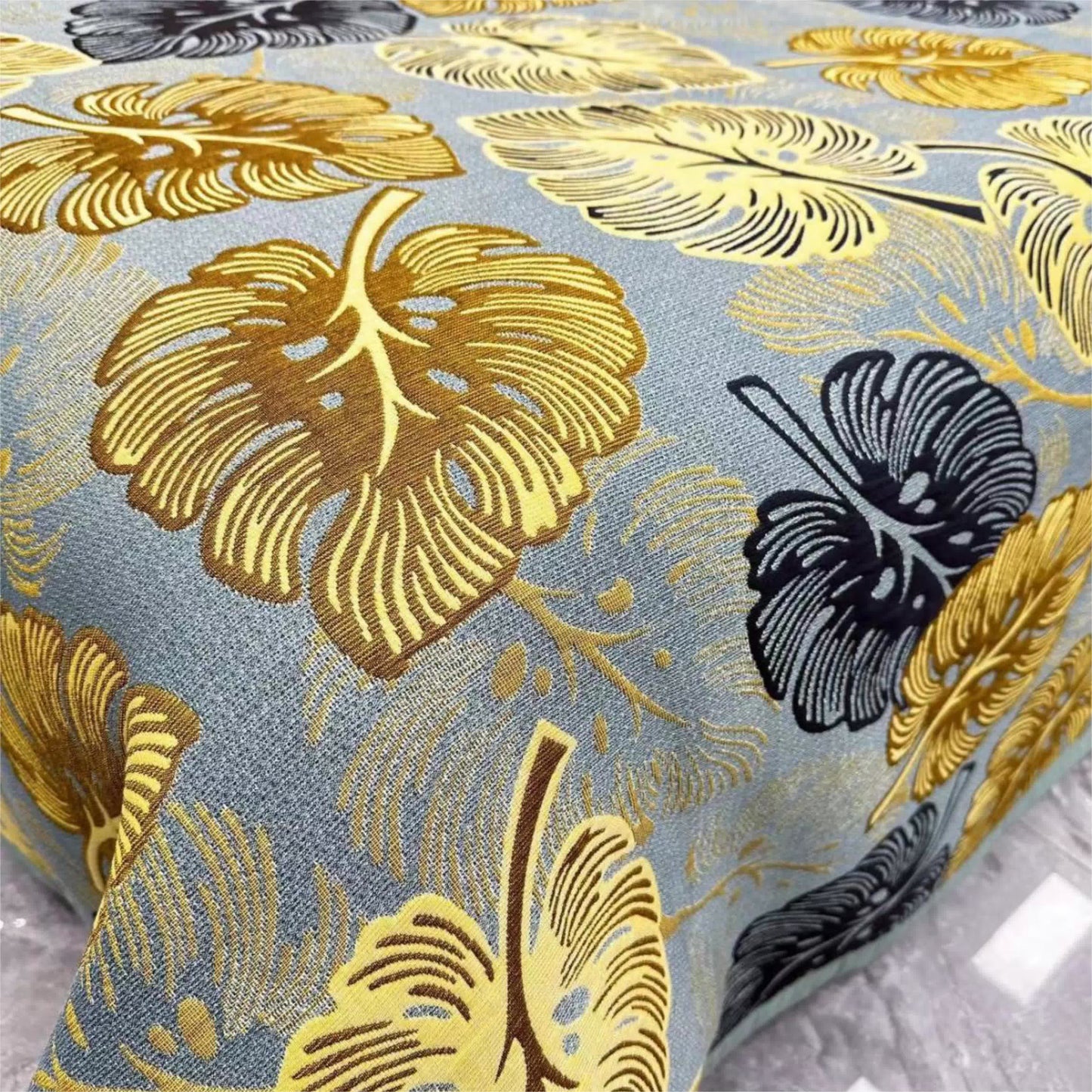 Sommerliche pastorale Monstera-Steppdecke aus Baumwolle