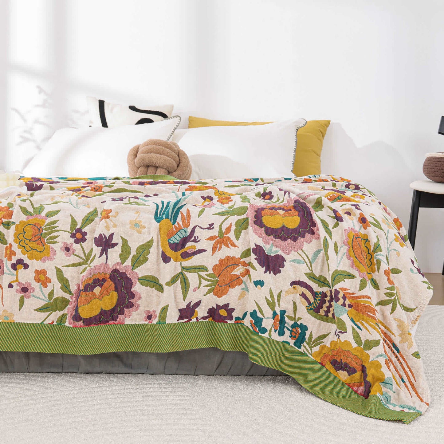 Atmungsaktive Wendedecke aus Baumwollgaze mit Blumenmuster