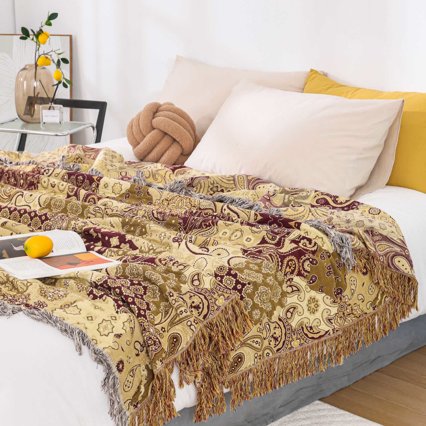 Atmungsaktive Steppdecke aus Baumwollgaze mit Jacquard-Quaste