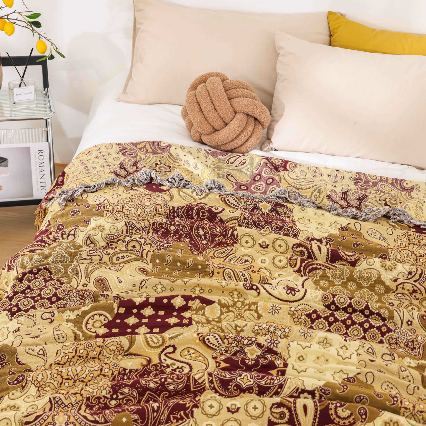 Atmungsaktive Steppdecke aus Baumwollgaze mit Jacquard-Quaste