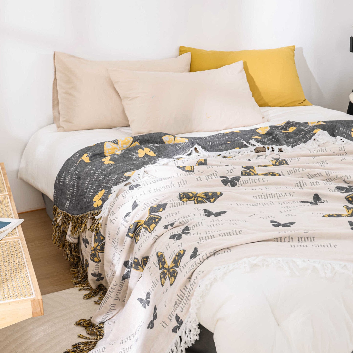 Steppdecke aus Baumwollgaze-Jacquard mit Schmetterlingsquasten