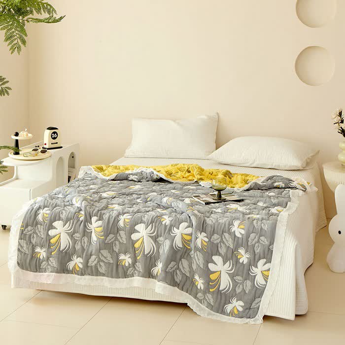 Elegante Sommersteppdecke aus Bambusfaser mit Blumenmuster