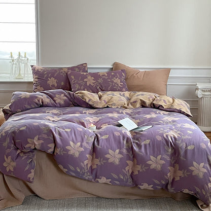 Bettwäscheset aus Baumwollgaze mit Blumenmuster und Lilienmotiv