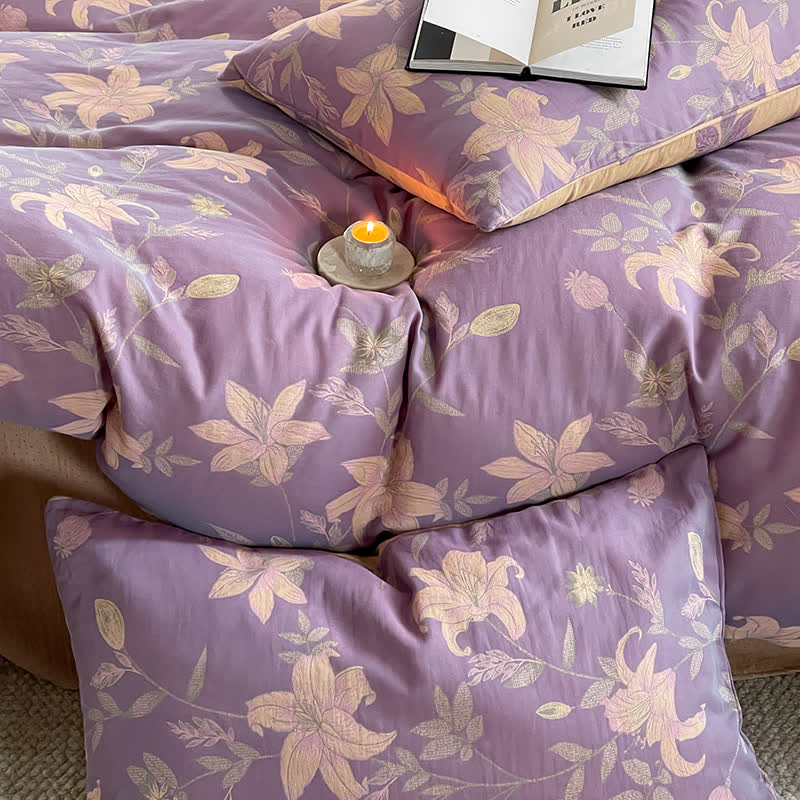 Bettwäscheset aus Baumwollgaze mit Blumenmuster und Lilienmotiv
