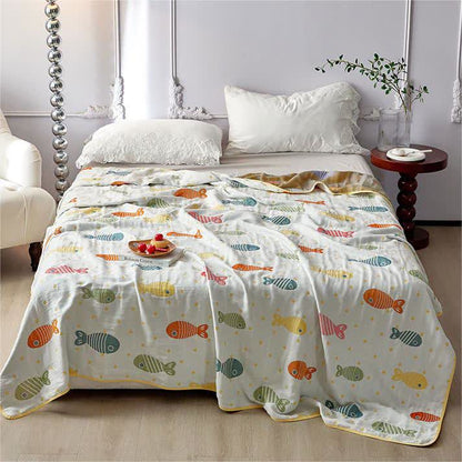 Sommersteppdecke aus Lyocellfaser mit bunten Fischen