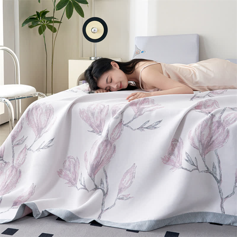 Elegante Steppdecke aus Lyocell-Fasergaze mit Blumenmuster