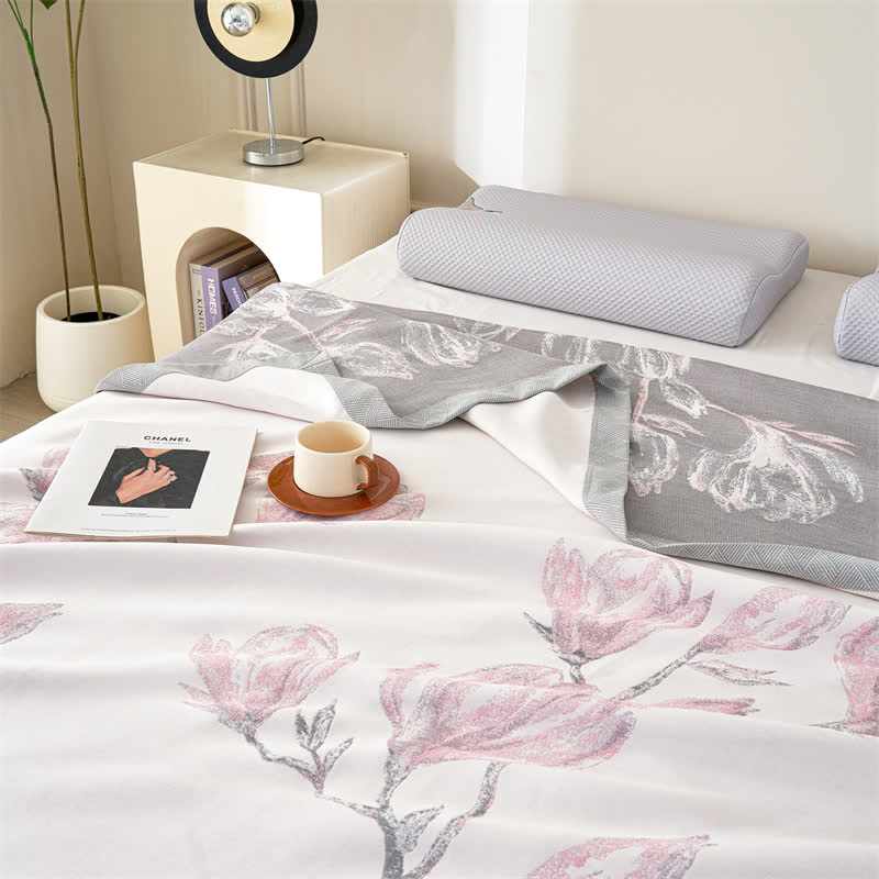 Elegante Steppdecke aus Lyocell-Fasergaze mit Blumenmuster