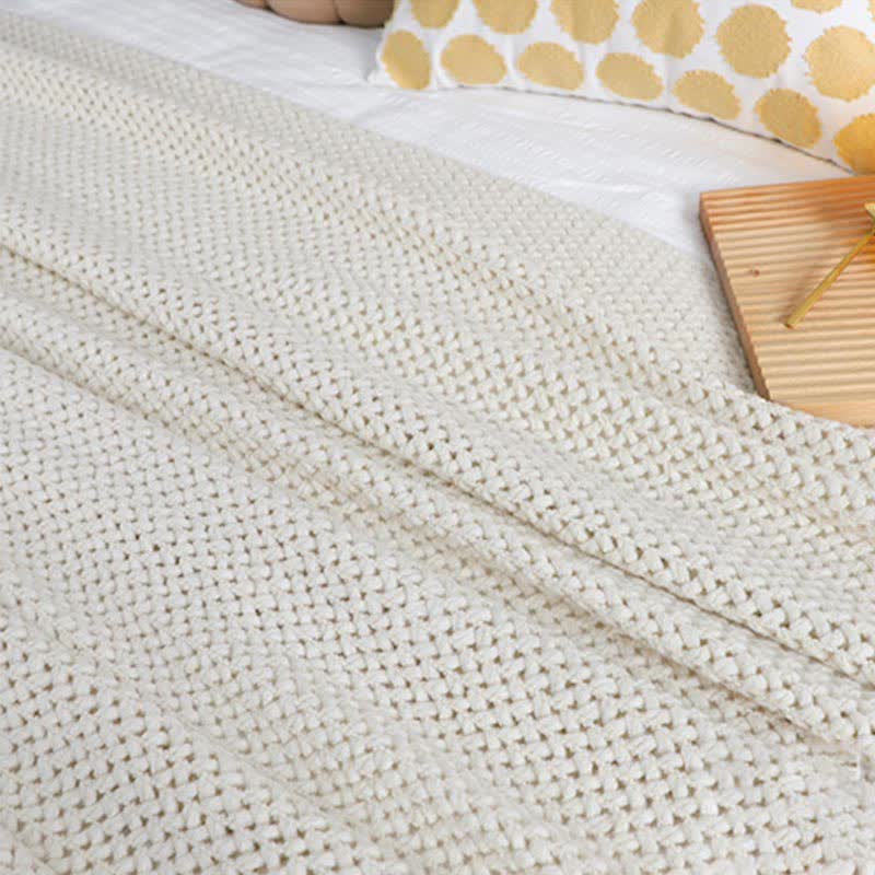 Ownkoti – Schlichte, einfarbige Strickdecke mit Quasten