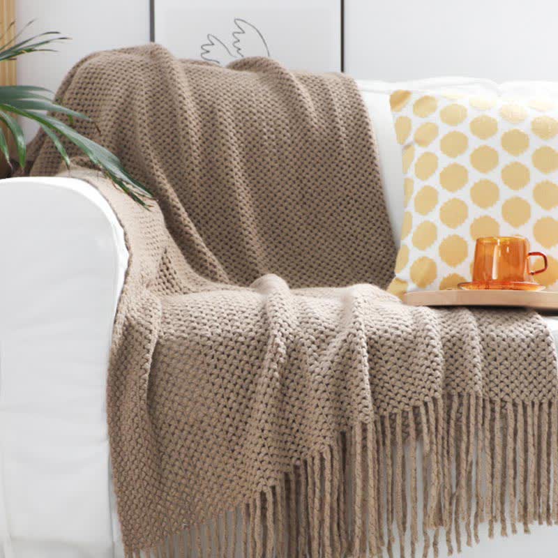 Ownkoti – Schlichte, einfarbige Strickdecke mit Quasten