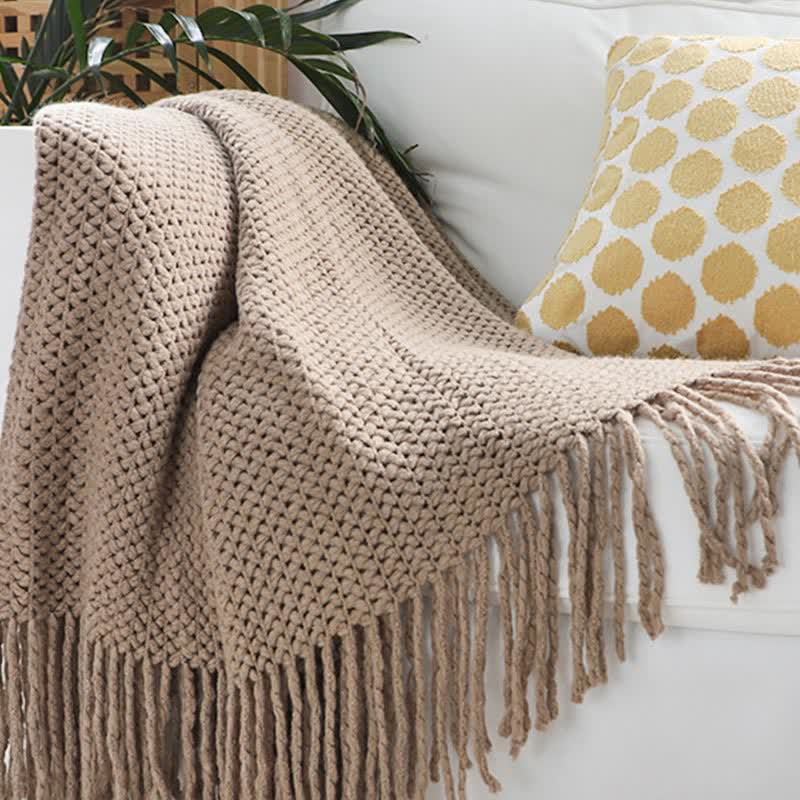 Ownkoti – Schlichte, einfarbige Strickdecke mit Quasten