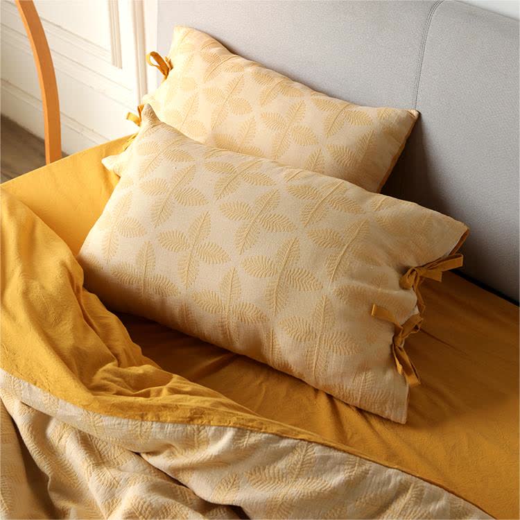 Bettwäscheset aus Baumwollgaze mit Jacquard-Krawatte (4-teilig)