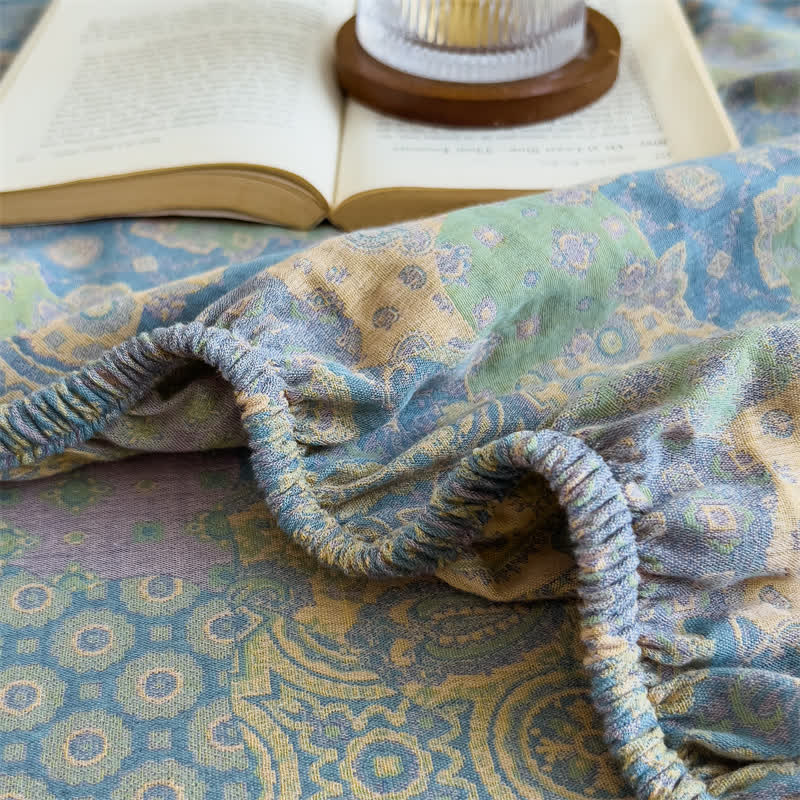 Elegantes Spannbettlaken aus Baumwollgaze im Jacquard-Stil