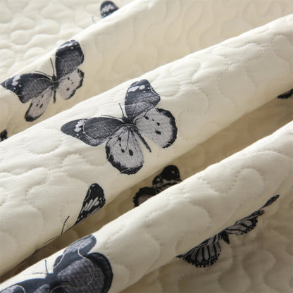 Elegante gesteppte Bettwäsche aus reiner Baumwolle mit Schmetterlingsmotiv