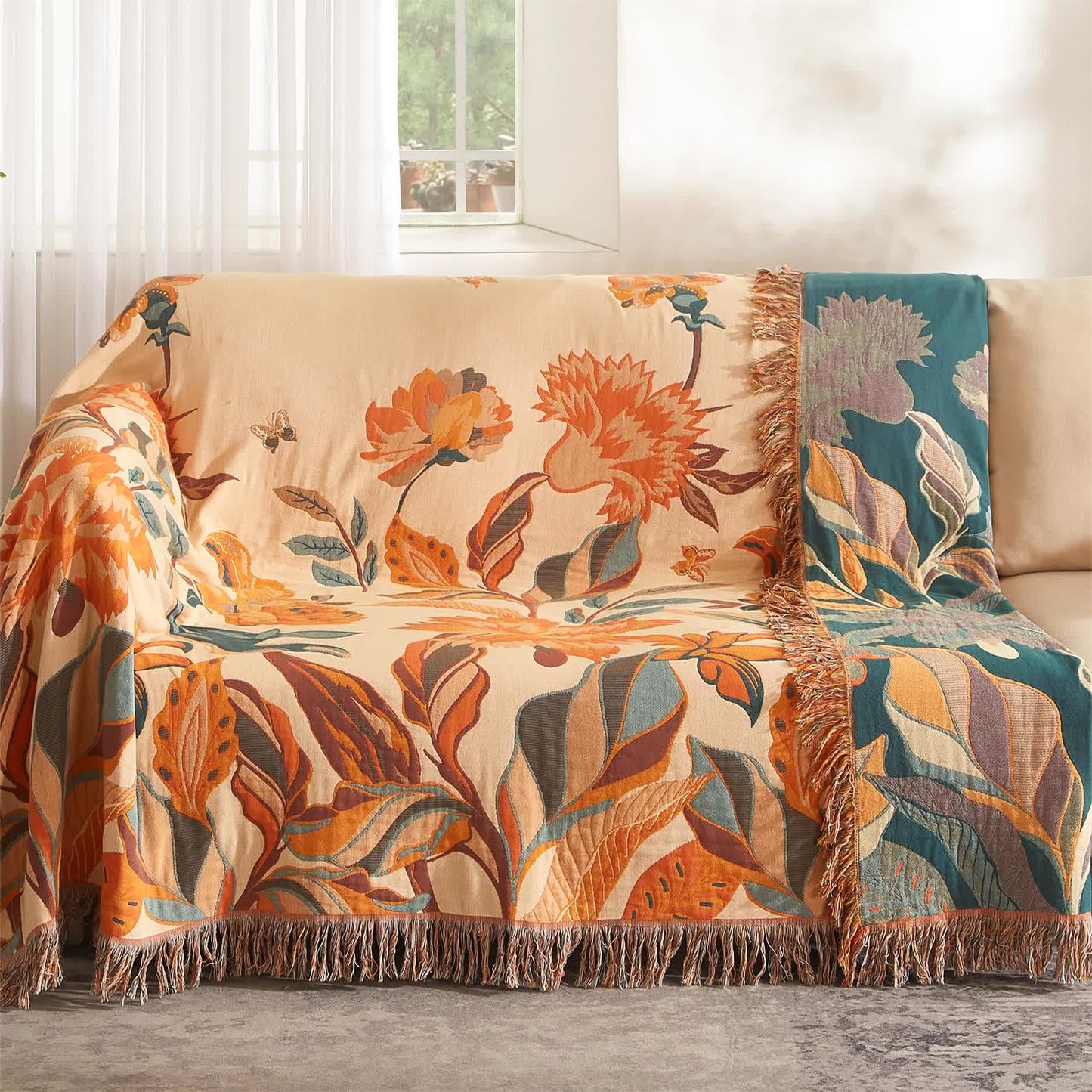 Steppdecke aus reiner Baumwolle mit Blumenmuster und Quasten