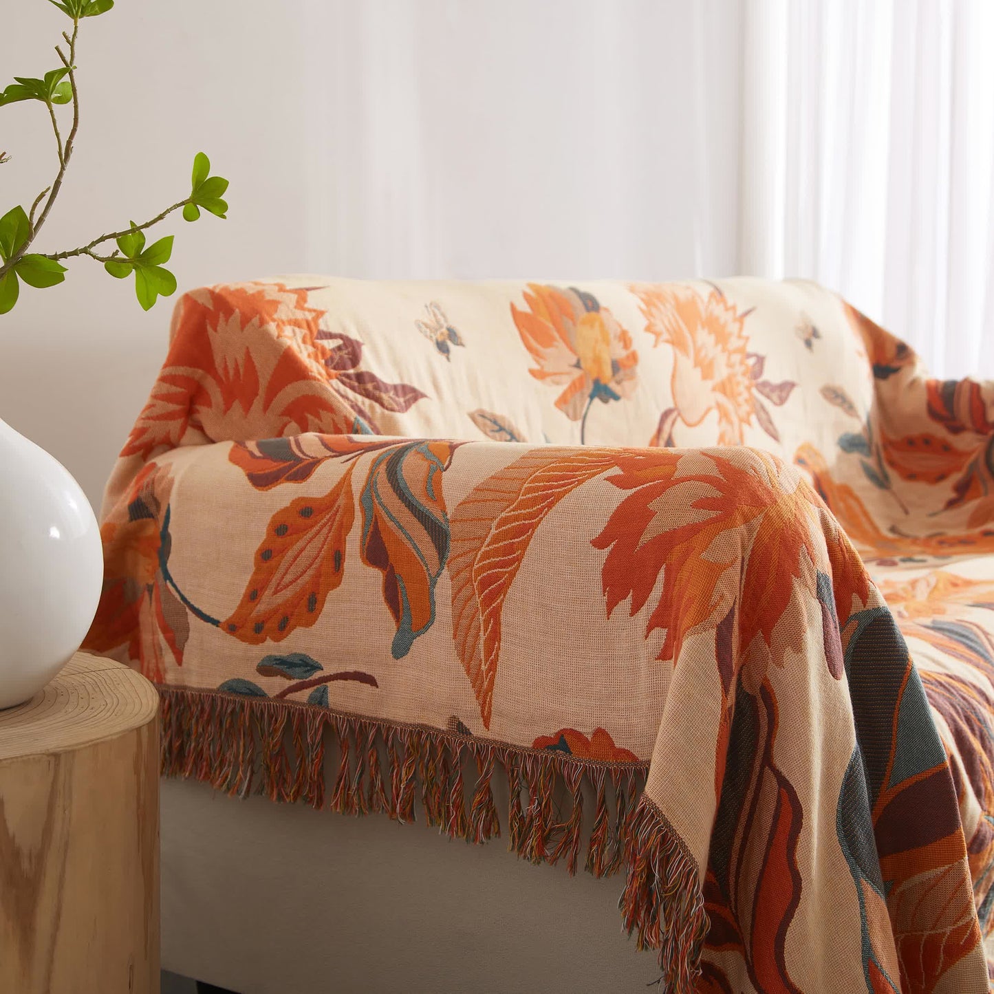 Steppdecke aus reiner Baumwolle mit Blumenmuster und Quasten