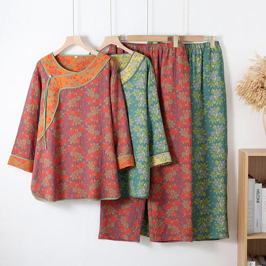 Pyjama-Set aus Baumwollgaze mit Blumenmuster und Froschverschluss