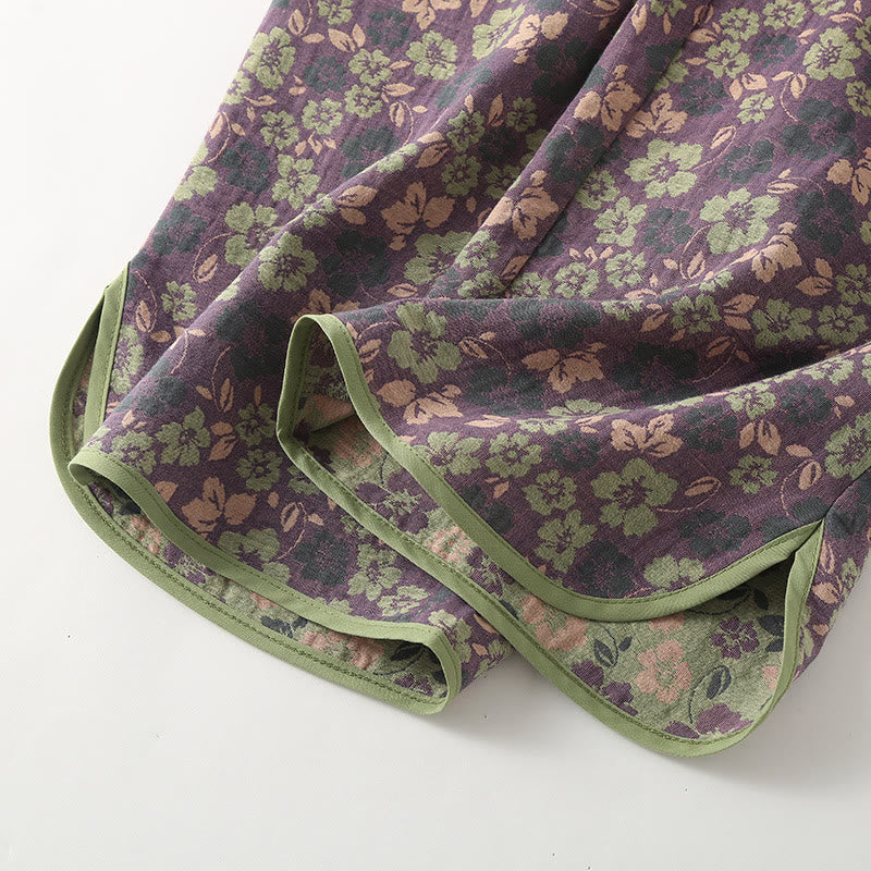 Loungewear-Set aus Baumwollgaze mit Blumenmuster und Froschverschluss