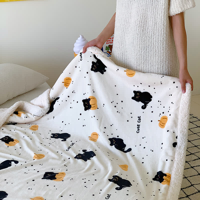 Süße Katze & Kürbis Fleecedecke