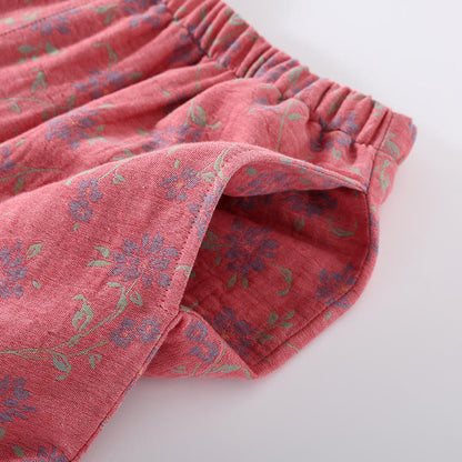 Pyjama-Set aus Baumwollgaze mit Blumenmuster und Froschverschluss