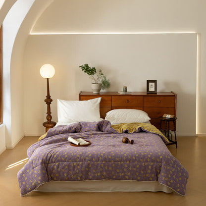 Doppellagige Steppdecke aus Gaze-Jacquard mit Blumenmuster