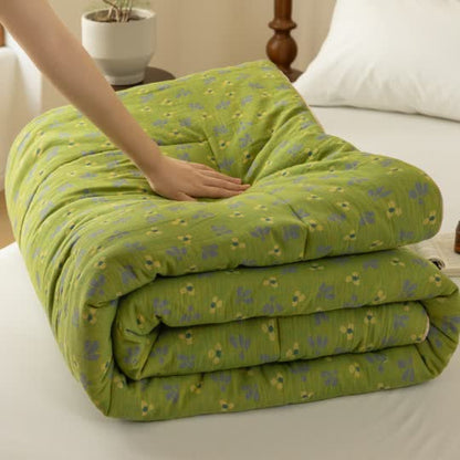 Doppellagige Steppdecke aus Gaze-Jacquard mit Blumenmuster