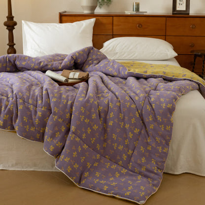 Doppellagige Steppdecke aus Gaze-Jacquard mit Blumenmuster