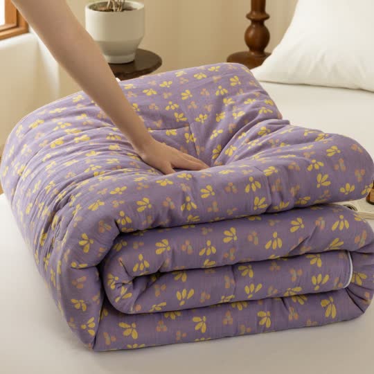 Doppellagige Steppdecke aus Gaze-Jacquard mit Blumenmuster