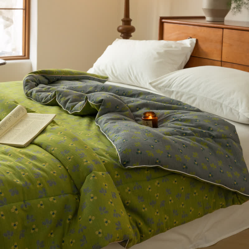 Doppellagige Steppdecke aus Gaze-Jacquard mit Blumenmuster