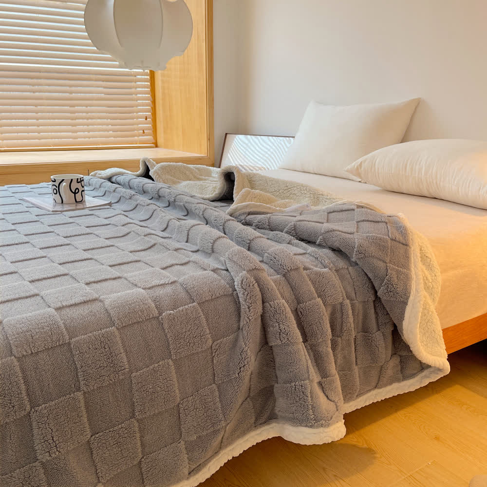 Weiche Sherpa-Decke mit Schachbrettstruktur