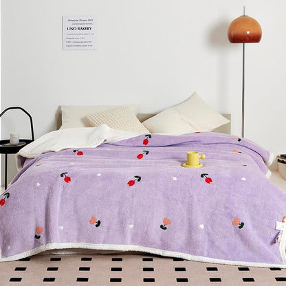 Weiche Fleece-Überwurfdecke mit pastoralen Tulpenmotiven