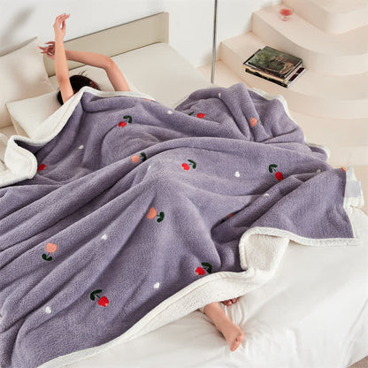 Weiche Fleece-Überwurfdecke mit pastoralen Tulpenmotiven