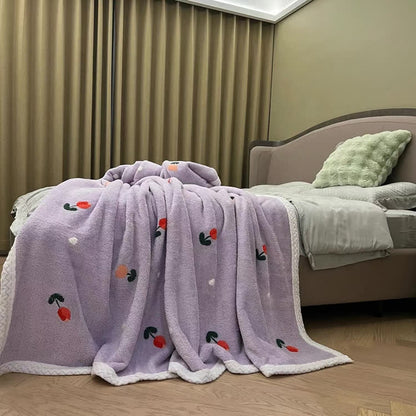 Weiche Fleece-Überwurfdecke mit pastoralen Tulpenmotiven