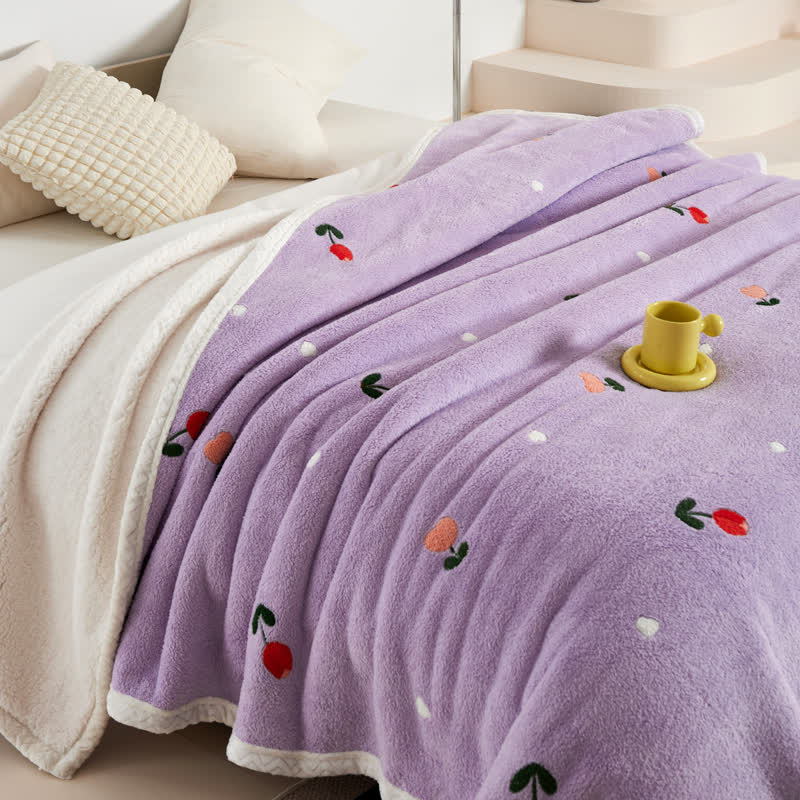 Weiche Fleece-Überwurfdecke mit pastoralen Tulpenmotiven
