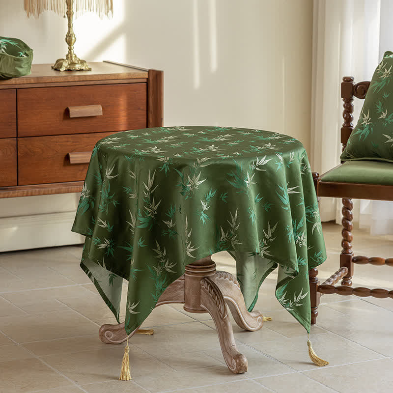 Rustikale, elegante Tischdecke mit Bambusquaste