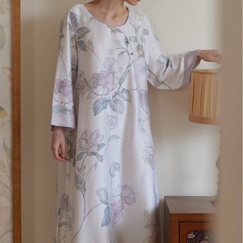 Elegantes Nachthemd aus Lyocellfaser mit Blumenmuster