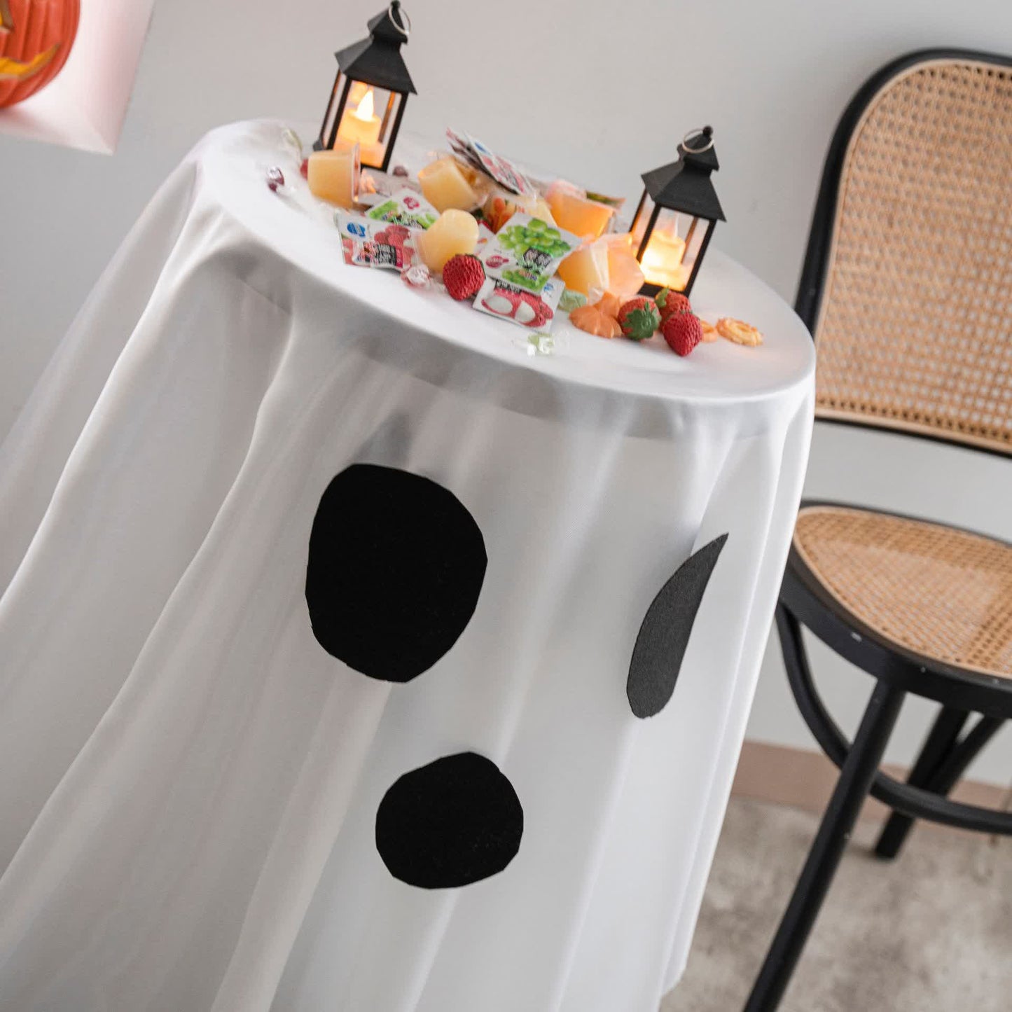 Tischdecke für Halloween-Partys mit festlicher Atmosphäre