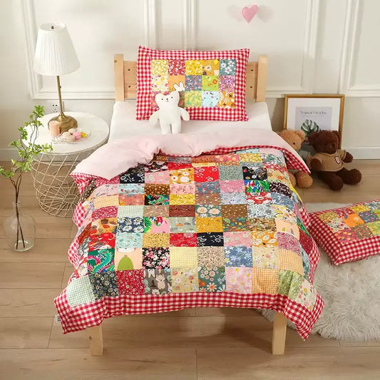Patchwork-Babydecke aus reiner Baumwolle mit Karomuster