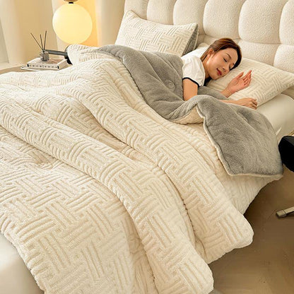 Flauschige Fleece-Decke, dick und warm, für den Winter.