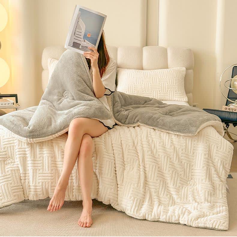 Flauschige Fleece-Decke, dick und warm, für den Winter.