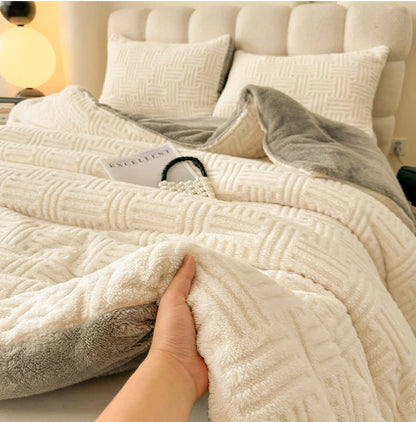 Flauschige Fleece-Decke, dick und warm, für den Winter.