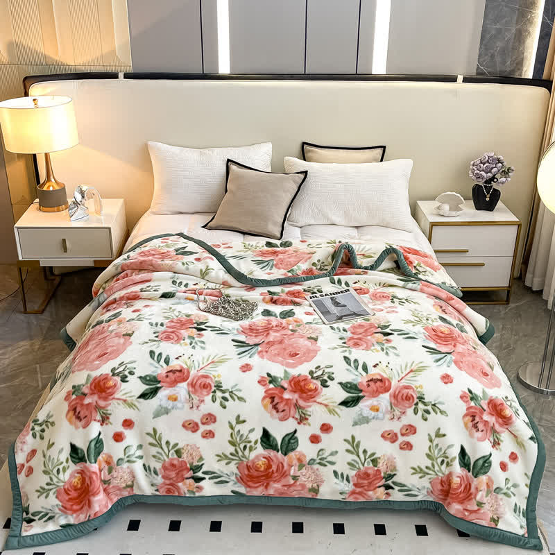 Wendbare Flanelldecke im Blumenstil