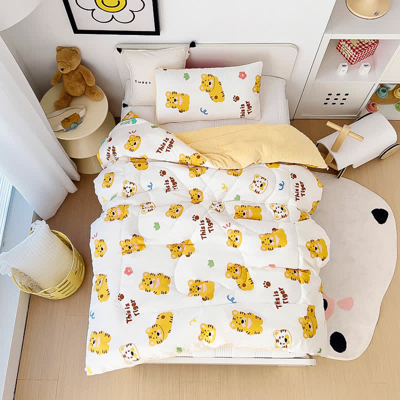 Schöne, warme Steppdecke aus Baumwolle mit Tigermotiv für Kleinkinder