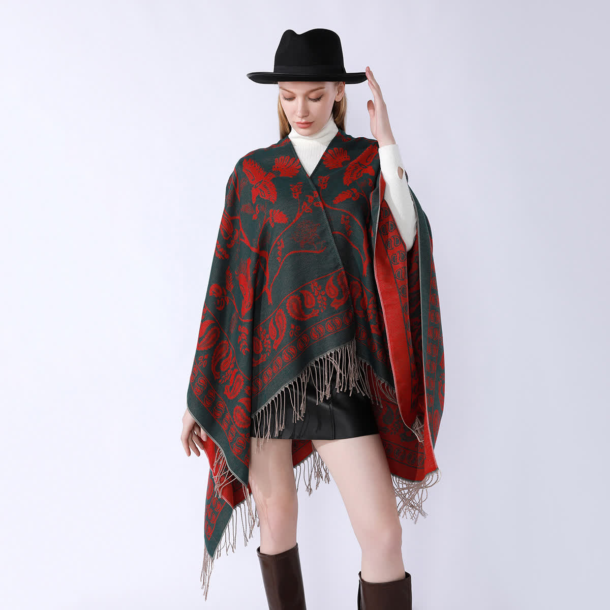 Reiseschal im Retro-Stil mit Quasten